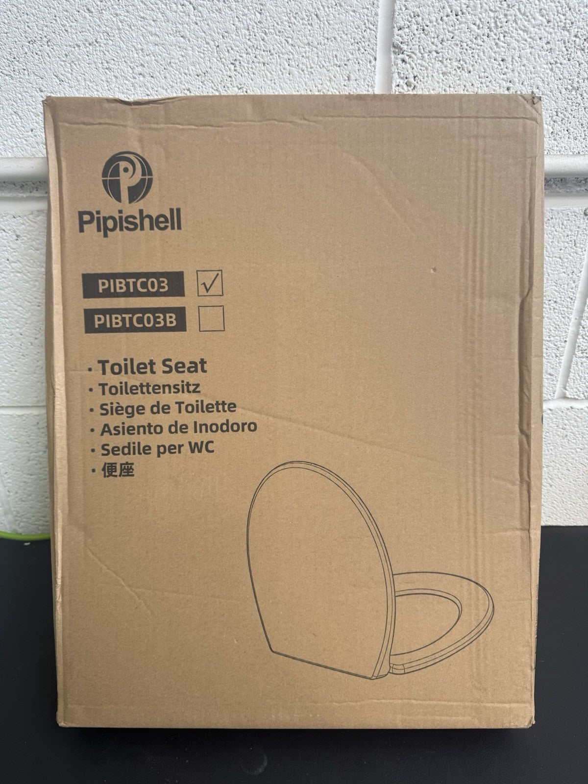 Soft Close Toilet Seat White with Quick Release Oval Shaped
